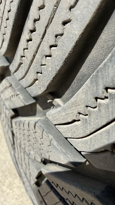 Гуми Hankook 255/40 R20