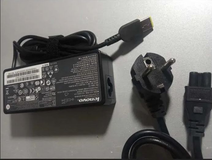для ноутбука -- Lenovo -- зарядка блок питания