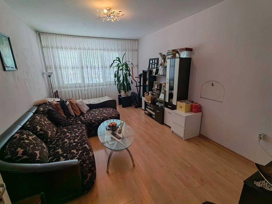 Продава се Тристаен апартамент в София, Люлин 3 - 90 кв.м за 1077 €/кв.м - Снимка #2