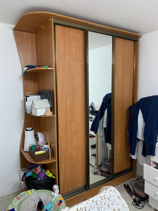 Шкафпен прихожка сатылады