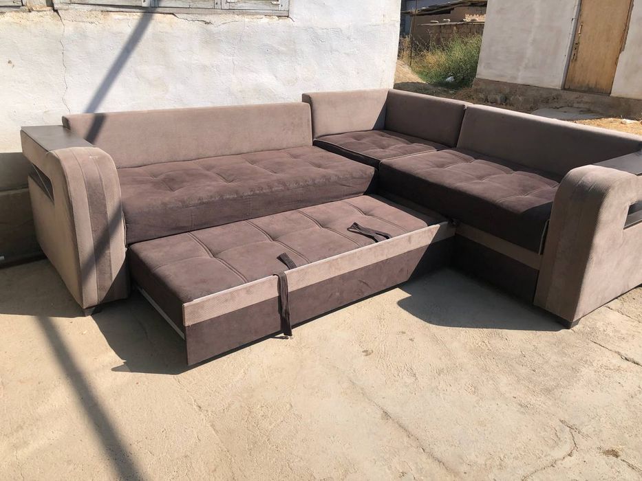 Mehmonxona uchun mebel