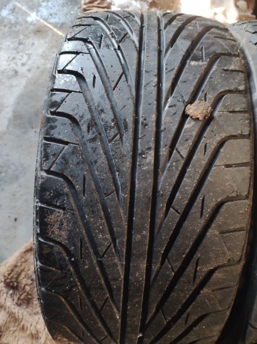 205/40/17 пара шин