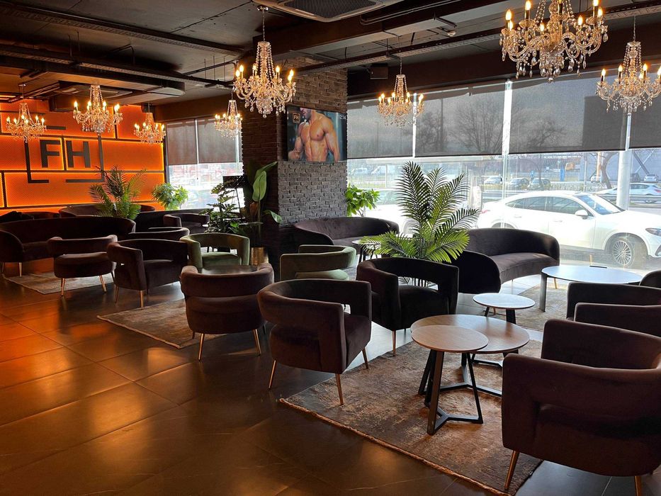 Дава се под наем Магазин в Пловдив, Тракия - 25 кв.м за 648.21 € - Снимка #2