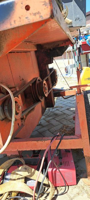 Banzic orizonal cu spargator de lemne Giarmata • OLX.ro