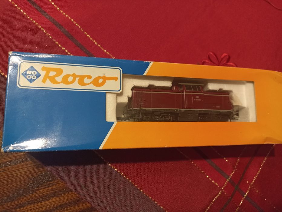 Vând locomotivă HO ROCO V100 AC