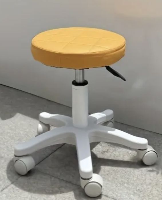 Въртящ се повдигащ стол с макара за салон или дом, кръгъл стол