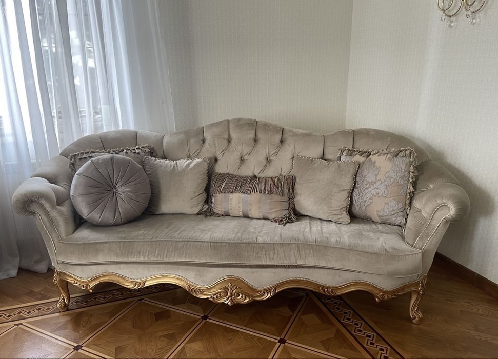 Диван итальянский