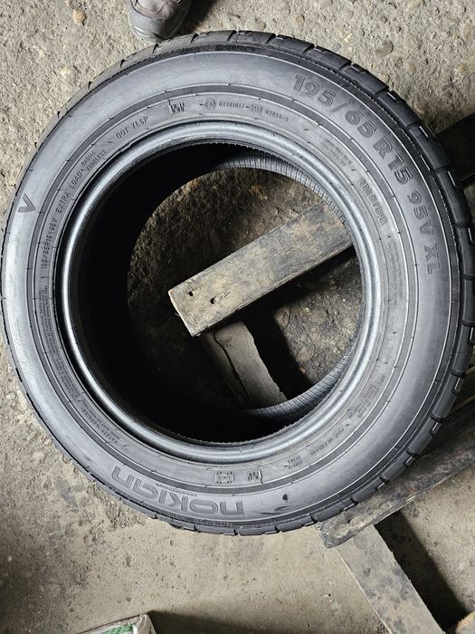 2 anvelope vara 195 65 15 Nokian 7mm