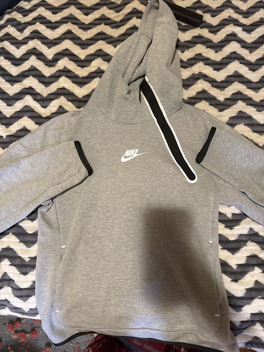 Nike reflective hoodie