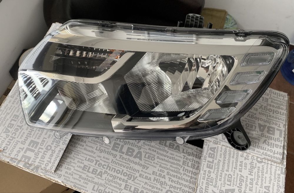 Far Stanga Dreapta Dacia 2017-2020