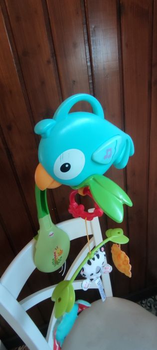 Fischer Price музикална въртележка за кошара