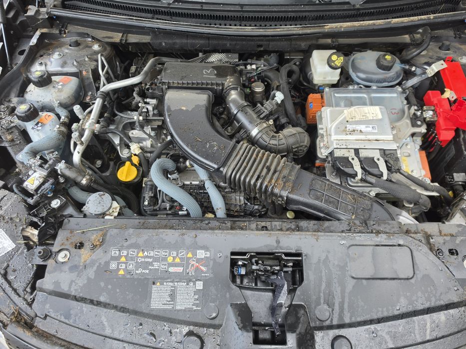 Dezmembrez Renault Austral 2025
