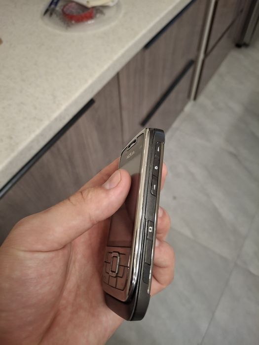 Продаю Nokia e66!