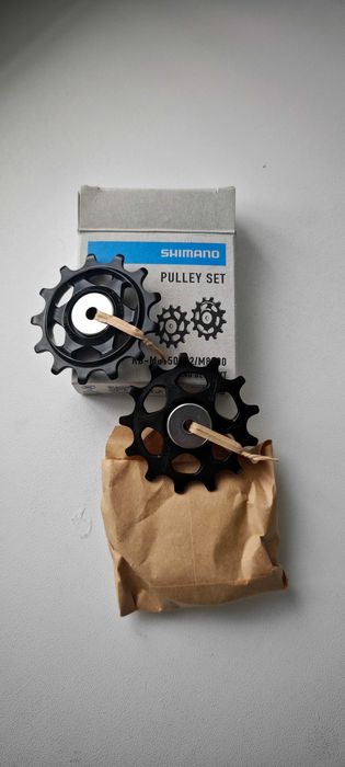 Комплект роликов для заднего переключателя Shimano RD-M5100-SGS