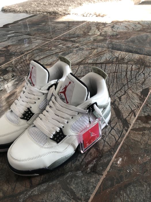 Jordan 4