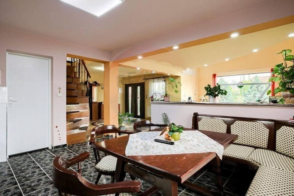 Casă de vânzare în Lipova