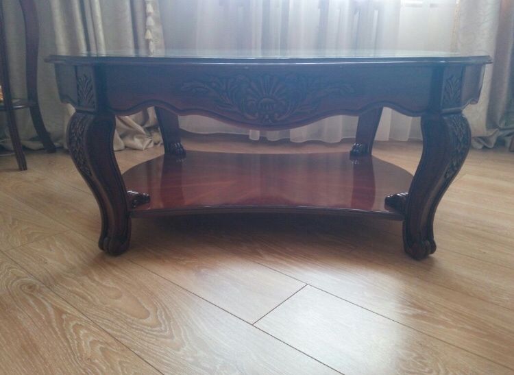 Стол настоящее дерево придиванный