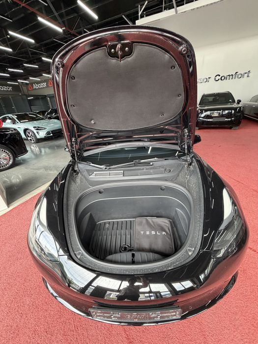Tesla Model 3 2023 — 7