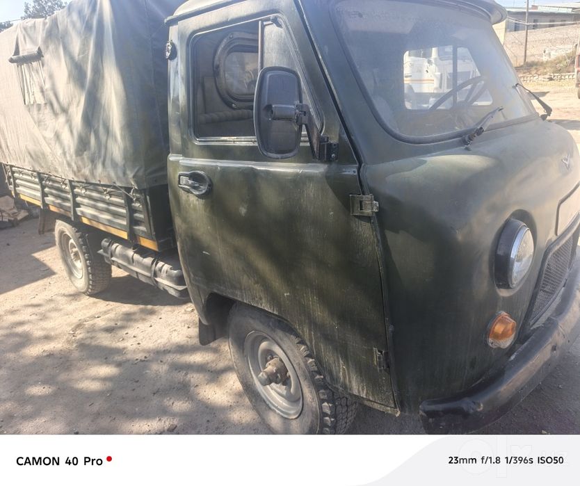 Xarbiy uaz sotiladi