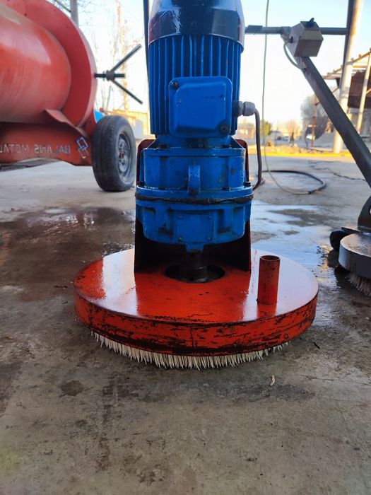 Гилам ювиш учун мулжалланган роутер апарати