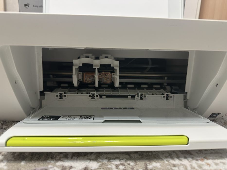 Принтер струйный HP Descjet 2130