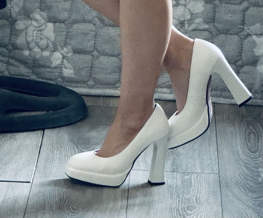 Продам Туфли Новые