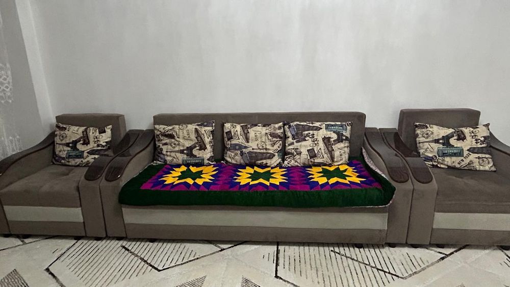 Диван с креслами