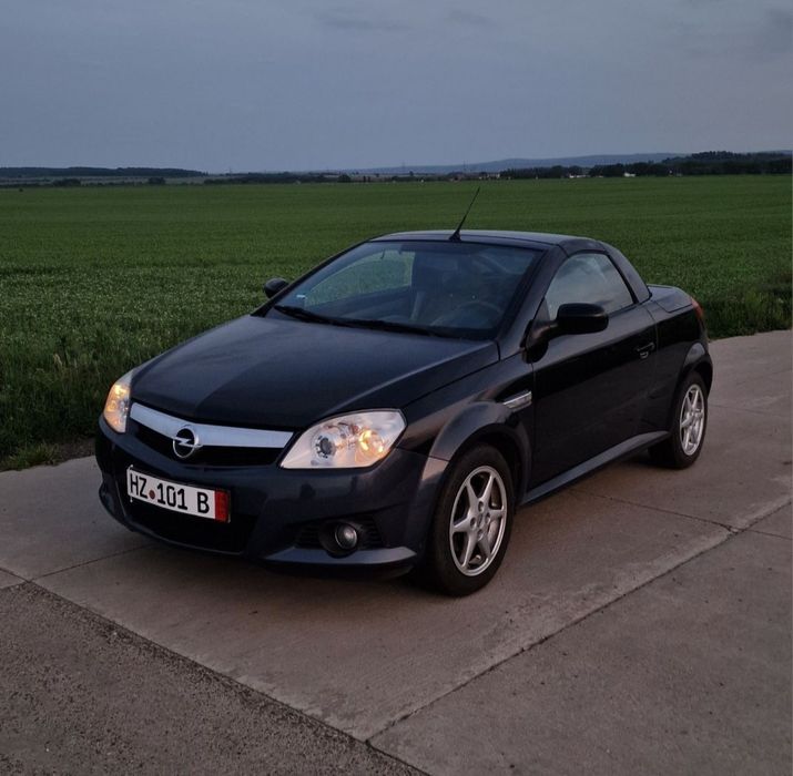 Opel Tigra  1.4 90CP  Cabrio Înmatriculat

Înmatriculat RO

An fabricație: 2006

Motorizare: 1.4 benzină, 90 CP

Kilometraj: 184.000 km