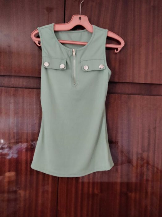 Елегантна дамска блуза без ръкави потник