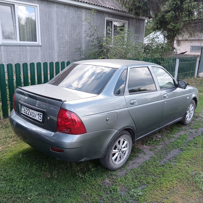 Приора седан 2007г