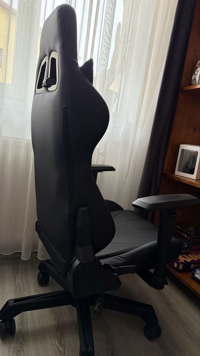 Inaza Obsidian Black Scaun gaming/office