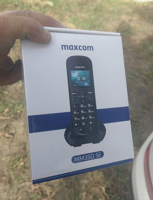 Telefon mobil maxcom nou