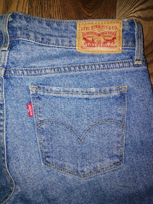 Blugi LEVI STRAUSS, marime 26