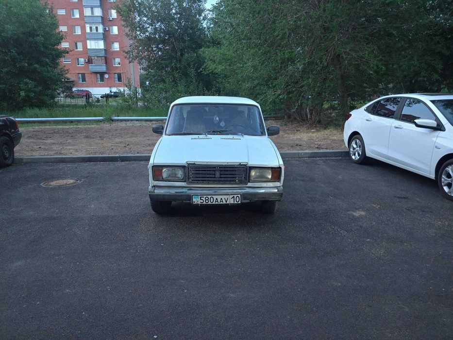 Легковой автомобиль ВАЗ-21070