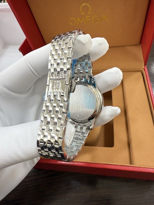 Часы Omega De Ville