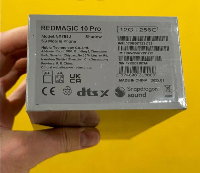 Red megic 10 pro Elit pratsessor. Очень мощный телефон для игр.