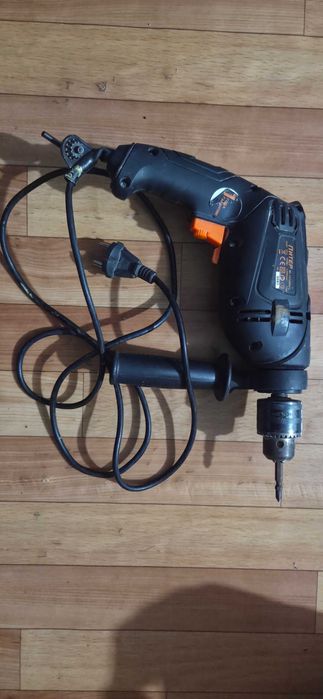 Срочно продам! Дрель
