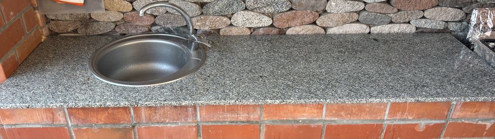 Столешница из мрамора с мойкой