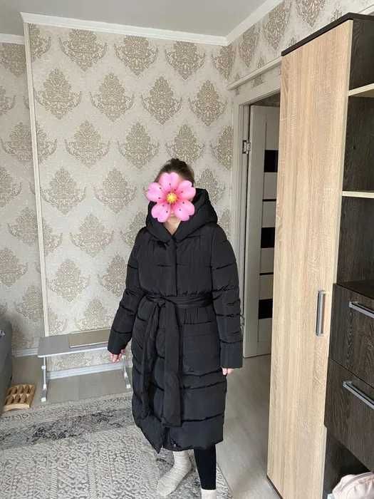 Пуховик Зимний с капюшоном 46-48 размер