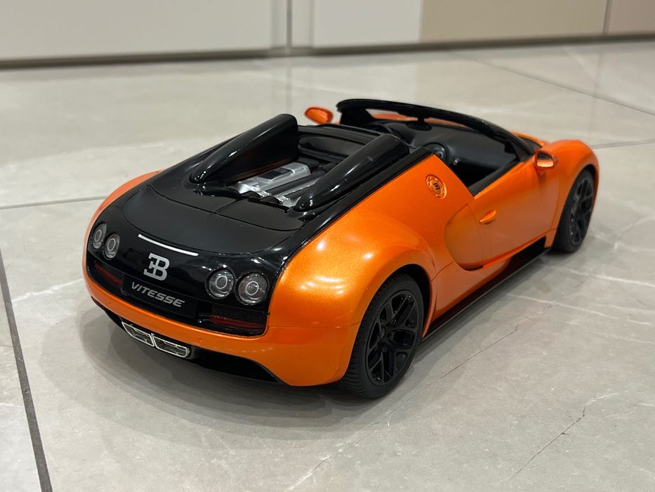 Bugatti Veyron Grand Sport Vitesse 1/14 RASTAR