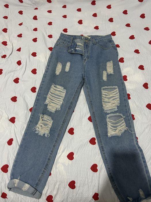 шалбар классически и джинси