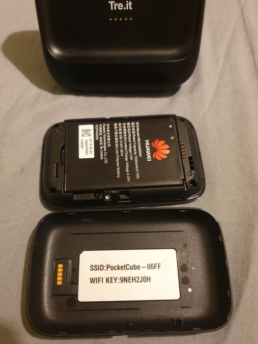 Modem Huawei 4G LTE portabil și cu Dock