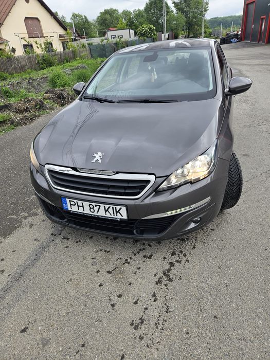 Vând Peugeot 308
