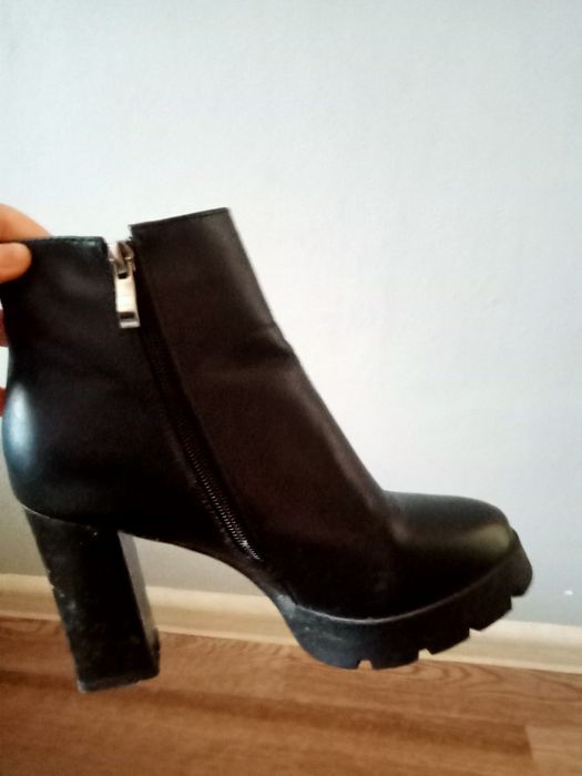 Удобные ботильоны весна