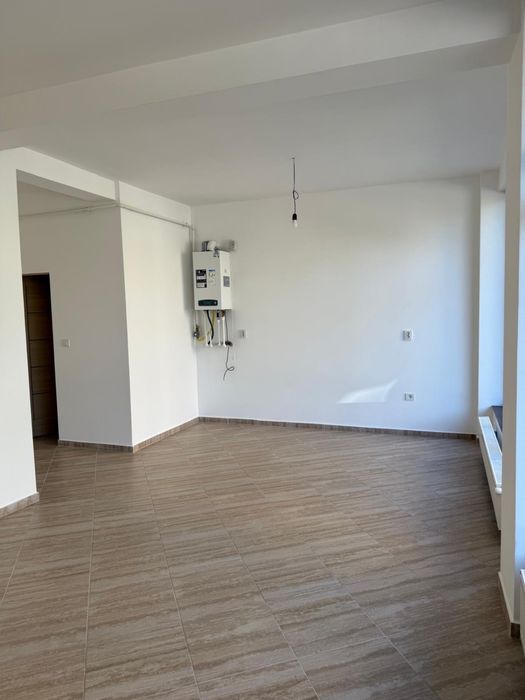Vand spatiu comercial