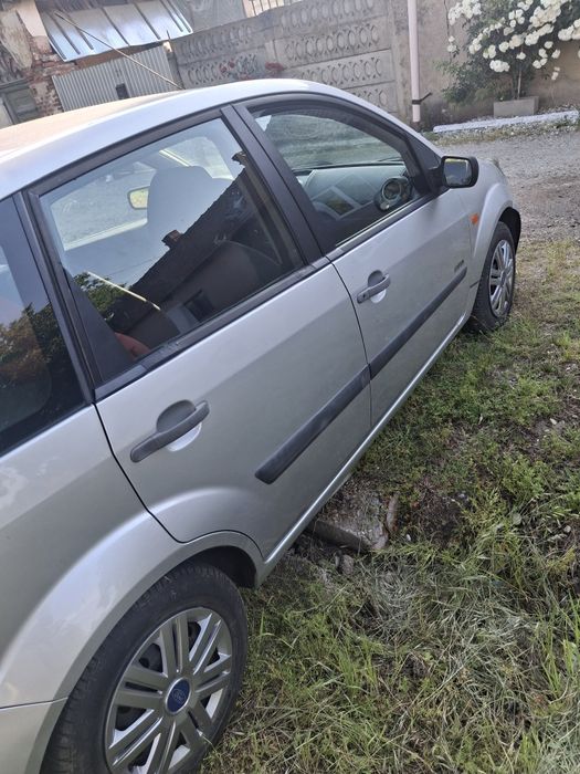 FORD Fiesta 2008 — imagine 2