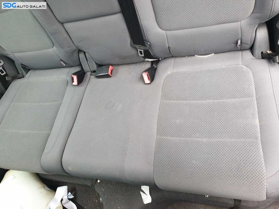 Bancheta Spate Sezut cu Spatar Textil Fara Incalzire Volkswagen Golf 5 Plus 2004 - 2008 [C1193]