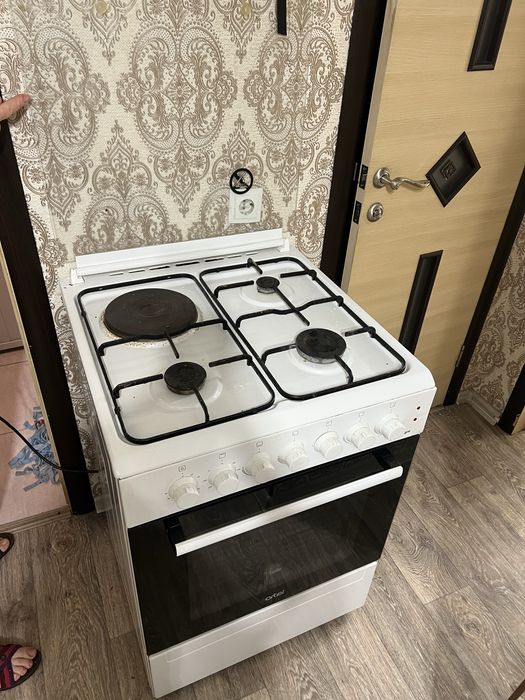 Продам газплиту