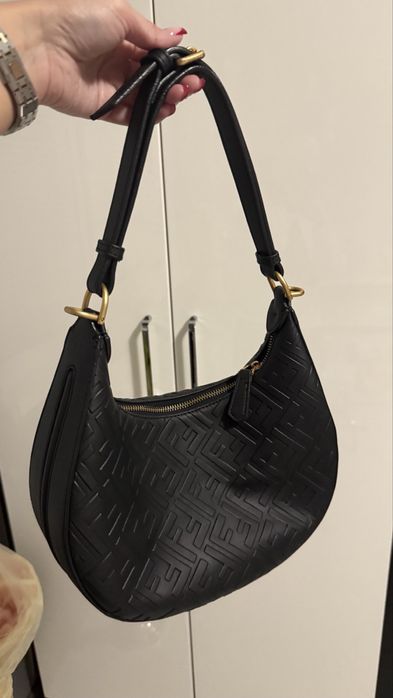 Дамска чанта FENDI