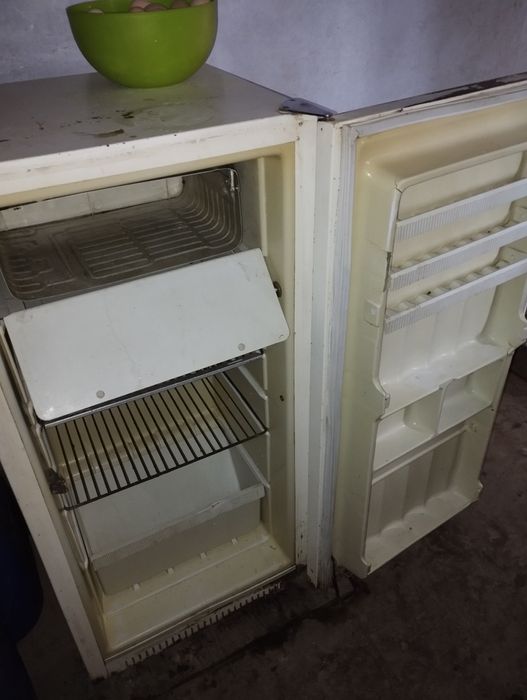 Холодильник Бирюса